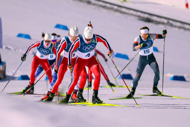 Tesero, Italien 08. Februar 2026: Skiathlon der Männer - Olympia 2026 Im Bild: vorne, Martin Loewstroem Nyenget (NOR) Skiing Stadium *** Tesero, Italy 08 February 2026 Mens Skiathlon Olympic Games 2026 Pictured front, Martin Loewstroem Nyenget NOR Skiing Stadium Copyright: xFotostandx xHettichx