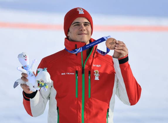 OLYMPICS - Winter Olympic Games, Olympische Spiele, Olympia, OS Milano Cortina 2026 LIVIGNO,ITALY,08.FEB.26 - OLYMPICS, SNOWBOARD - Winter Olympic Games Milano Cortina 2026, Parallel Giant Slalom, final, women, men. Image shows Tervel Zamfirov (BUL). Keywords: medal.  GEPAxpictures xWolfgangxGrebien