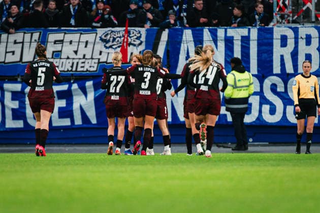 Google Pixel Frauen-Bundesliga: Hamburger SV vs. RB Leipzig, 08.02.2026 TOR, JUBEL durch Delice Boboy (RasenBallsport Leipzig, 17) zum 1:3; Fußball, Google Pixel Frauen-Bundesliga, 17. Spieltag: Hamburger SV vs. RB Leipzig am 08.02.2026 im Volksparkstadion, Hamburg DFB REGULATIONS PROHIBIT ANY USE OF PHOTOGRAPHS AS IMAGE SEQUENCES AND OR QUASI-VIDEO. Copyright: xBEAUTIFULxSPORTS Tonhäuserx