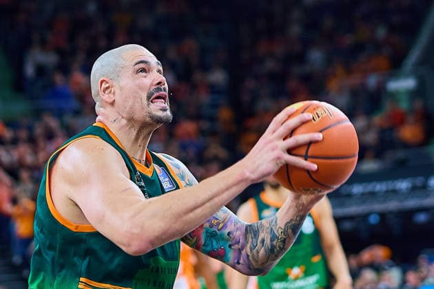 Maik Zirbes (Gladiators Trier, 33) GER, ratiopharm ulm vs. Gladiators Trier, Basketball, 21. Spieltag, EasyCredit Bundesliga, Spielzeit 2025 2026, 08.02.2026 GER, ratiopharm ulm vs. Gladiators Trier, Basketball, 21. Spieltag, EasyCredit Bundesliga, Spielzeit 2025 2026, 08.02.2026 Neu-Ulm Copyright: xEibner-Pressefoto GeraldxOelze-dexStoppanyx EP_ODS