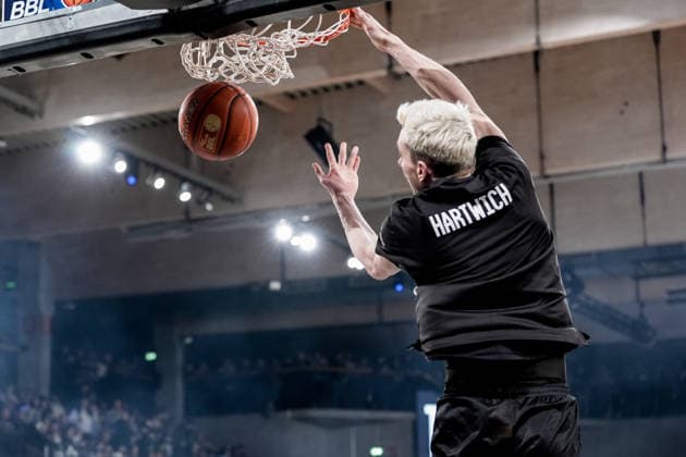 Deutschland: easyCredit BBL, Hauptrunde 2025 26, 19. Spieltag Veolia Towers Hamburg vs Basketball Löwen Braunschweig Inselpark Arena (Hamburg): Philipp Hartwich (Basketball Löwen Braunschweig, 15) Copyright: xStefanxTrochax