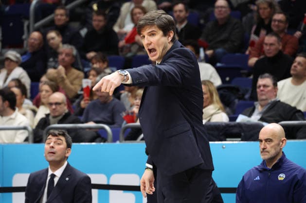 DEU, easyCredit BBL, ALBA vs. Vechta, 08.02.2026, Uber-Arena, Berlin, DEU, easyCredit BBL, ALBA vs. Vechta, im Bild CHEFTRAINER Pedro Calles (ALBA Berlin)