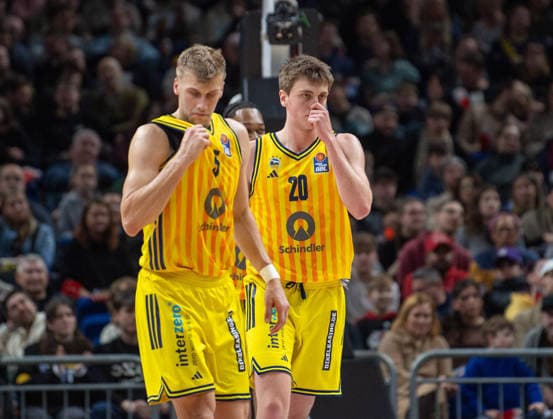 Basketball, Herren, Saison 2025 2026, easyCredit BBL (19. Spieltag), Alba Berlin - RASTA Vechta, v.l. Sam Griesel (Alba), Anton Nufer (Alba), 08.02.2026, Copyright: xSebastianxRäppold MatthiasxKochx