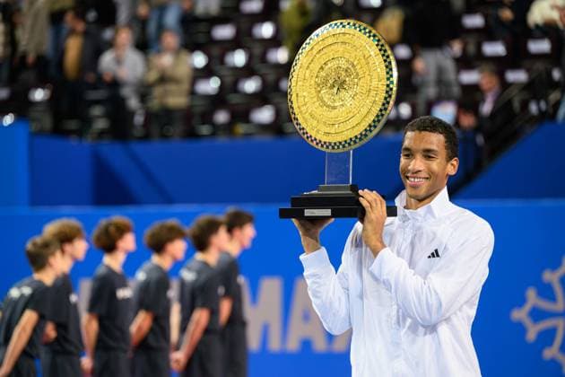 February 8, 2026, Perols, Montpellier, Occitanie, France: Felix Auger-Aliassime of Canada lifts his trophy after his match against Adrian Mannarino of France at Open Occitanie on February 8, 2026, at Sud de France Arena in Montpellier, France. Perols, Montpellier France - ZUMAc313 20260208_zsp_c313_001 Copyright: xFaresxChafaix
