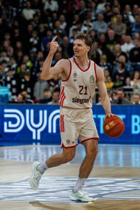 easycredit BBL, MLP Academics Heidelberg - FC Bayern München Basketball, 08.02.2026 Justus Hollatz (FC Bayern München Basketball, 21) im Aufbau Spiel der easycredit BBL MLP Academics Heidelberg - FC Bayern München Basketball; am 19. Spieltag der Saison 25 26 im SNP Dome in Heidelberg am 08.02.2026 Copyright: xBEAUTIFULxSPORTS Hahnex