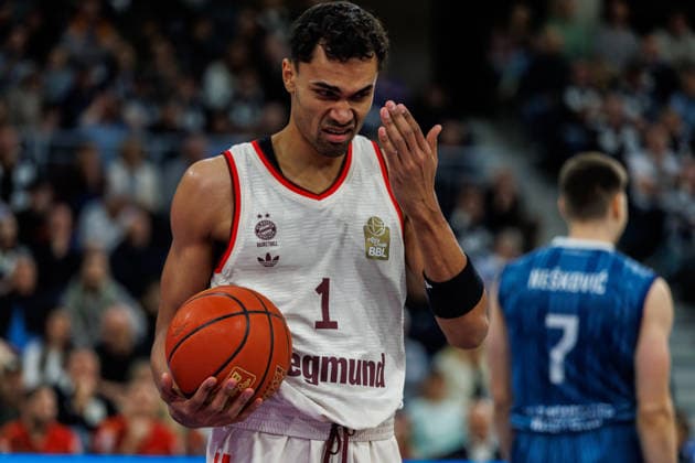 easycredit BBL, MLP Academics Heidelberg - FC Bayern München Basketball, 08.02.2026 Oscar da Silva (FC Bayern München Basketball, 1) greift sich nach einem Foul an den Kopf Spiel der easycredit BBL MLP Academics Heidelberg - FC Bayern München Basketball; am 19. Spieltag der Saison 25 26 im SNP Dome in Heidelberg am 08.02.2026 Copyright: xBEAUTIFULxSPORTS Hahnex