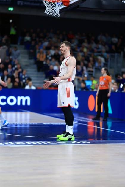 RECORD DATE NOT STATED Szene mit Andreas Obst (13; FC Bayern Basketball) auf dem Spielfeld im SNP-Dome easyCredit BBL: MLP Academics Heidelberg – FC Bayern München Basketball - 08.02.2026 Copyright: xMichaelxGelhardtx