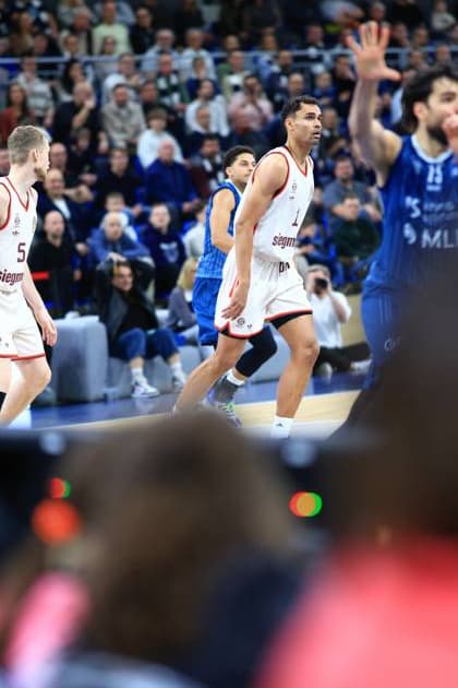 RECORD DATE NOT STATED Szene mit Oscar da Silva (1; FC Bayern Basketball), Niels Giffey (5; FC Bayern Basketball), Dominic Vengert (8; MLP Academics Heidelberg) und Erol Ersek (11; MLP Academics Heidelberg) in intensiver Spielaktion easyCredit BBL: MLP Academics Heidelberg – FC Bayern München Basketball - 08.02.2026 Copyright: xMichaelxGelhardtx