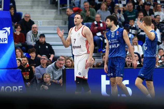 RECORD DATE NOT STATED Szene mit Johannes Voigtmann (7; FC Bayern Basketball) und Mateo Seric (21; MLP Academics Heidelberg) auf dem Spielfeld easyCredit BBL: MLP Academics Heidelberg – FC Bayern München Basketball - 08.02.2026 Copyright: xMichaelxGelhardtx