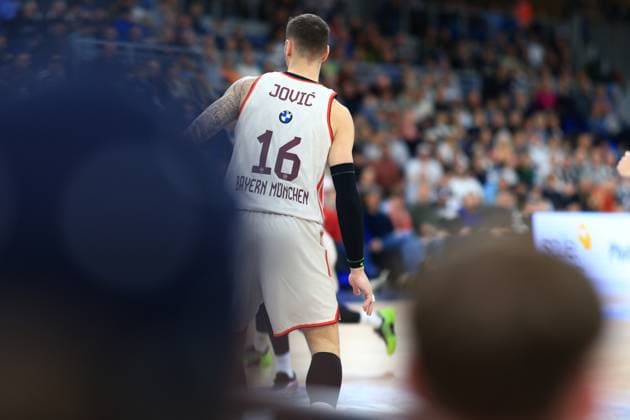 RECORD DATE NOT STATED Szene mit Stefan Jovic (16; FC Bayern Basketball) auf dem Spielfeld im SNP-Dome easyCredit BBL: MLP Academics Heidelberg – FC Bayern München Basketball - 08.02.2026 Copyright: xMichaelxGelhardtx