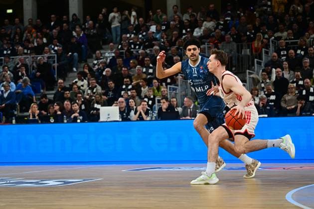 RECORD DATE NOT STATED Szene mit Vladimir Lucic (11; FC Bayern Basketball) und Erol Ersek (11; MLP Academics Heidelberg) in Aktion easyCredit BBL: MLP Academics Heidelberg – FC Bayern München Basketball - 08.02.2026 Copyright: xMichaelxGelhardtx