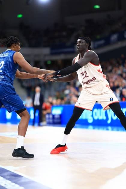 RECORD DATE NOT STATED Szene mit Wenyen Gabriel (32; FC Bayern Basketball) und Dominic Vengert (8; MLP Academics Heidelberg) in intensivem Zweikampf easyCredit BBL: MLP Academics Heidelberg – FC Bayern München Basketball - 08.02.2026 Copyright: xMichaelxGelhardtx