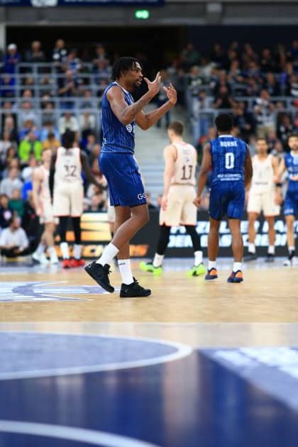RECORD DATE NOT STATED Szene mit Osun Osunniyi (12; MLP Academics Heidelberg) auf dem Spielfeld im SNP-Dome easyCredit BBL: MLP Academics Heidelberg – FC Bayern München Basketball - 08.02.2026 Copyright: xMichaelxGelhardtx