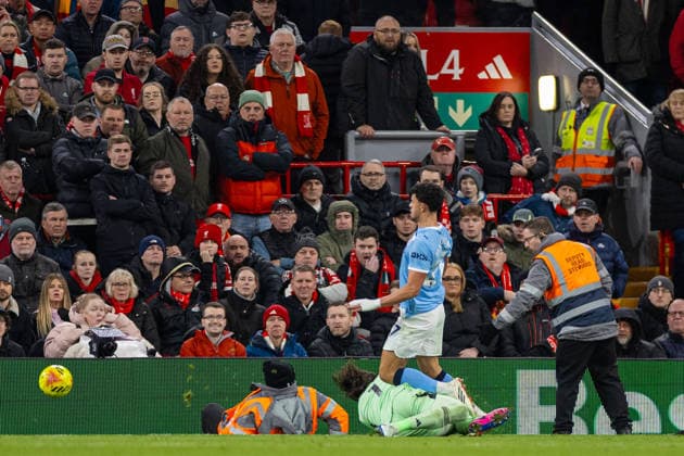 Football - FA Premier League - Liverpool FC v Manchester City FC LIVERPOOL, ENGLAND - Sunday, February 8, 2026: Liverpool s goalkeeper Alisson Becker fouls Manchester City s Matheus Nunes (R) during the FA Premier League match between Liverpool FC and Manchester City FC at Anfield. (Photo by David Rawcliffe Propaganda) LIVERPOOL Anfield MERSEYSIDE ENGLAND  Copyright: xDavidxRawcliffex P2026-02-08-Liverpool_Man_City-121