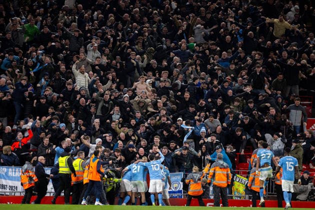 Football - FA Premier League - Liverpool FC v Manchester City FC LIVERPOOL, ENGLAND - Sunday, February 8, 2026: Manchester City celebrate their side s second goal during the FA Premier League match between Liverpool FC and Manchester City FC at Anfield. (Photo by David Rawcliffe Propaganda) LIVERPOOL Anfield MERSEYSIDE ENGLAND  Copyright: xDavidxRawcliffex P2026-02-08-Liverpool_Man_City-126