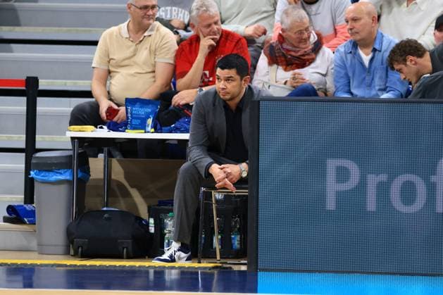 RECORD DATE NOT STATED Szene mit Danny Jansson (999; MLP Academics Heidelberg) am Spielfeldrand im SNP-Dome easyCredit BBL: MLP Academics Heidelberg – FC Bayern München Basketball - 08.02.2026 Copyright: xMichaelxGelhardtx