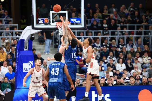 RECORD DATE NOT STATED Spielaktion mit Oscar da Silva (1; FC Bayern Basketball) und Niels Giffey (5; FC Bayern Basketball) gegen Marcel Keßen (15; MLP Academics Heidelberg) und Eric Reed Jr. (43; MLP Academics Heidelberg) easyCredit BBL: MLP Academics Heidelberg – FC Bayern München Basketball - 08.02.2026 Copyright: xMichaelxGelhardtx