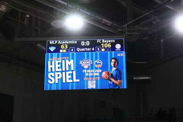 RECORD DATE NOT STATED Spielaktion mit Erol Ersek (11; MLP Academics Heidelberg) vor dem Spielstand im SNP-Dome easyCredit BBL: MLP Academics Heidelberg – FC Bayern München Basketball - 08.02.2026 Copyright: xMichaelxGelhardtx