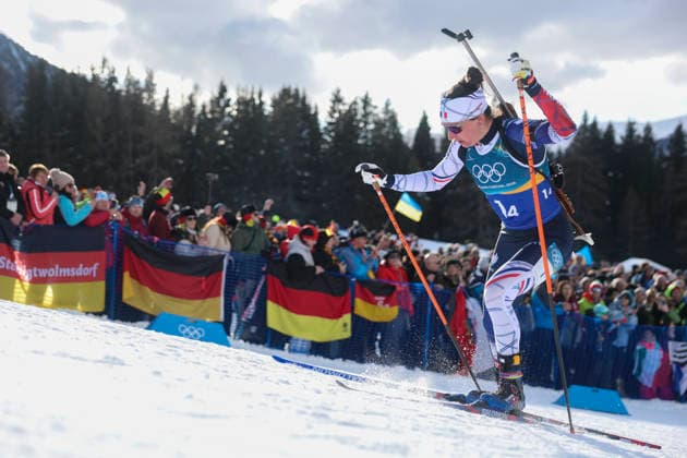 (260208) -- ANTERSELVA, Feb. 8, 2026 -- Julia Simon of France competes during the biathlon mixed relay 4 x 6km (M+W) at the Milan-Cortina 2026 Olympic Winter games, Winterspiele,Spiele, Summer games in Anterselva, Italy, Feb. 8, 2026. ) (MICO2026)ITALY-ANTERSELVA-OLYMPIC WINTER GAMES-BIATHLON-MIXED RELAY 4x6KM(M+W) ZhangxTao 