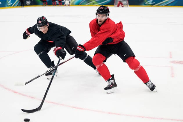 260208 Cale Makar and Connor McDavid of Canada at an Ice hockey, Eishockey practice session during day 2 of the 2026 Winter Olympics on February 8, 2026 in Milan. Photo: Carl Sandin BILDBYRAN kod CS CS0860 ishockey ice hockey Olympic Games, Olympische Spiele, Olympia, OS olympics winter olympics os ol olympiska spel vinter-os olympiske leker milano cortina 2026 milan cortina 2026 milano cortina 2026 olympic games milano cortina 2026 winter olympic games milano cortina-os milano cortina-ol vinter-ol 2 bbeng *** 260208 Cale Makar and Connor McDavid of Canada at an ice hockey practice session during day 2 of the 2026 Winter Olympics on February 8, 2026 in Milan Photo Carl Sandin BILDBYRAN code CS CS0860 ice hockey ice hockey olympic games olympics winter olympics os ol olympiska spel vinter os olympiske leker milano cortina 2026 milan cortina 2026 milano cortina 2026 olympic games milano cortina 2026 winter olympic games milano cortina os milano cortina ol vinter ol 2 bbeng  Copyright: CARLxSANDIN BB260208CS174