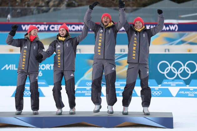 (260208) -- ANTERSELVA, Feb. 8, 2026 -- Bronze medalists Franziska Preuss (1st L), Vanessa Voigt (2nd L), Philipp Nawrath (2nd R) and Justus Strelow of Germany celebrate during the awarding ceremony of the biathlon mixed relay 4 x 6km (M+W) at the Milan-Cortina 2026 Olympic Winter games, Winterspiele,Spiele, Summer games in Anterselva, Italy, Feb. 8, 2026. ) (MICO2026)ITALY-ANTERSELVA-OLYMPIC WINTER GAMES-BIATHLON-MIXED RELAY 4 x 6KM (M+W) ZhangxTao 