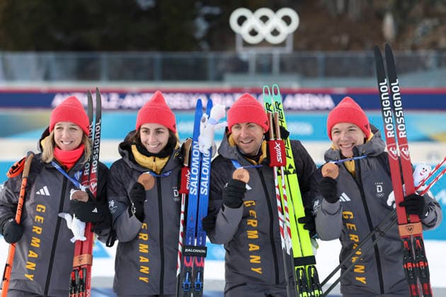 (260208) -- ANTERSELVA, Feb. 8, 2026 -- Bronze medalists Franziska Preuss (1st L), Vanessa Voigt (2nd L), Philipp Nawrath (2nd R) and Justus Strelow of Germany attend the awarding ceremony of the biathlon mixed relay 4 x 6km (M+W) at the Milan-Cortina 2026 Olympic Winter games, Winterspiele,Spiele, Summer games in Anterselva, Italy, Feb. 8, 2026. ) (MICO2026)ITALY-ANTERSELVA-OLYMPIC WINTER GAMES-BIATHLON-MIXED RELAY 4 x 6KM (M+W) ZhangxTao 