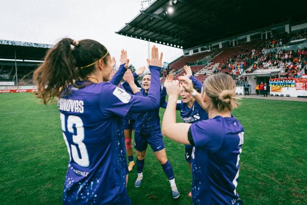 Spielerinnen des FC Viktoria Berlin vor dem 2. Frauen-Bundesliga Spiel gegen den 1. FSV Mainz 05 Spielerinnen des FC Viktoria Berlin vor dem 2. Frauen-Bundesliga Spiel gegen den 1. FSV Mainz 05 Mainz Copyright: xKaixHeuser2xKaixHeuserx