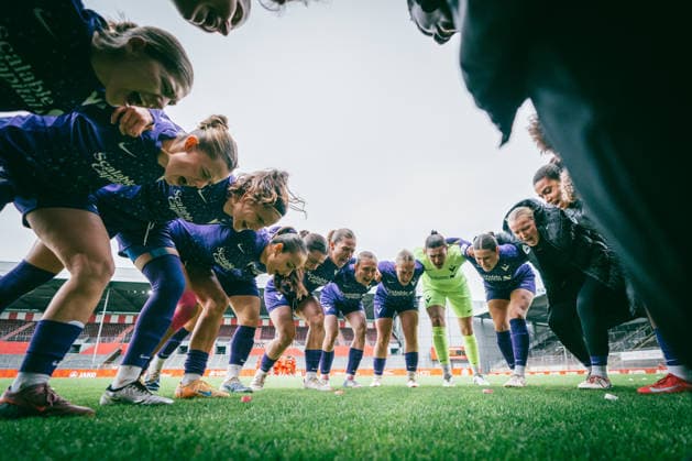 Teamhuddle vor dem Spiel 1. FSV Mainz 05 gegen FC Viktoria Berlin in der 2. Frauen-Bundesliga Teamhuddle vor dem Spiel 1. FSV Mainz 05 gegen FC Viktoria Berlin in der 2. Frauen-Bundesliga Mainz Copyright: xKaixHeuserxKaixHeuserx