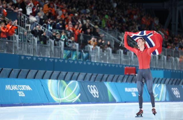 (260208) -- MILAN, Feb. 8, 2026 -- Sander Eitrem of Norway celebrates after the Speed skating, Eisschnelllauf men s 5000m match at the Milan-Cortina 2026 Olympic Winter games, Winterspiele,Spiele, Summer games in Milan, Italy, Feb. 8, 2026. ) (MICO2026)ITALY-MILAN-OLYMPIC WINTER GAMES-SPEED SKATING-MEN S 5000M DuxXiaoyi 