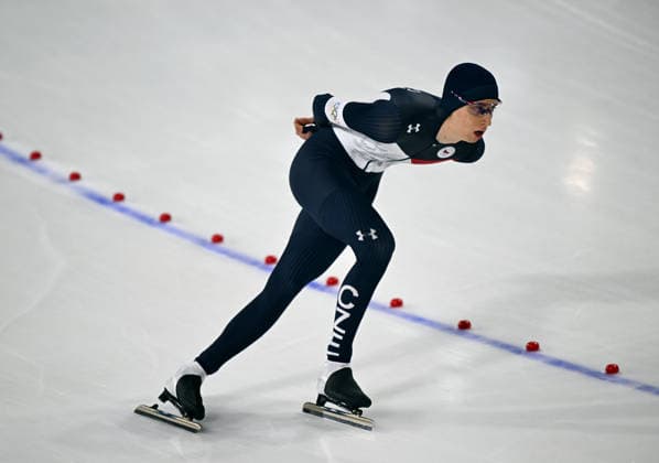 (260208) -- MILAN, Feb. 8, 2026 -- Metodej Jilek (L) of the Czech Republic competes during the Speed skating, Eisschnelllauf men s 5000m match at the Milan-Cortina 2026 Olympic Winter games, Winterspiele,Spiele, Summer games in Milan, Italy, Feb. 8, 2026. ) (MICO2026)ITALY-MILAN-OLYMPIC WINTER GAMES-SPEED SKATING-MEN S 5000M WuxWei 
