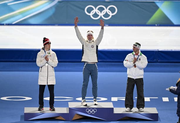 (260208) -- MILAN, Feb. 8, 2026 -- Gold medalist Sander Eitrem (C) of Norway, silver medalist Metodej Jilek (L) of the Czech Republic and bronze medalist Riccardo Lorello of Italy attend the awarding ceremony of the Speed skating, Eisschnelllauf men s 5000m at the Milan-Cortina 2026 Olympic Winter games, Winterspiele,Spiele, Summer games in Milan, Italy, Feb. 8, 2026. ) (MICO2026)ITALY-MILAN-OLYMPIC WINTER GAMES-SPEED SKATING-MEN S 5000M WuxWei 
