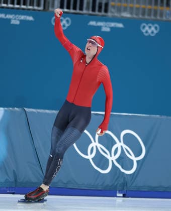 (260208) -- MILAN, Feb. 8, 2026 -- Sander Eitrem of Norway celebrates after the Speed skating, Eisschnelllauf men s 5000m match at the Milan-Cortina 2026 Olympic Winter games, Winterspiele,Spiele, Summer games in Milan, Italy, Feb. 8, 2026. ) (MICO2026)ITALY-MILAN-OLYMPIC WINTER GAMES-SPEED SKATING-MEN S 5000M LixJing 