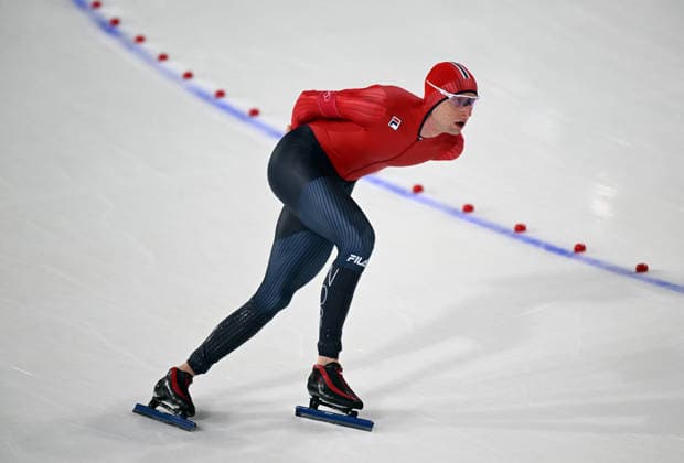 (260208) -- MILAN, Feb. 8, 2026 -- Sander Eitrem of Norway competes during the Speed skating, Eisschnelllauf men s 5000m match at the Milan-Cortina 2026 Olympic Winter games, Winterspiele,Spiele, Summer games in Milan, Italy, Feb. 8, 2026. ) (MICO2026)ITALY-MILAN-OLYMPIC WINTER GAMES-SPEED SKATING-MEN S 5000M WuxWei 