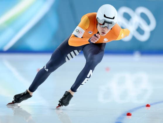 (260208) -- MILAN, Feb. 8, 2026 -- Marcel Bosker of the Netherlands competes during the Speed skating, Eisschnelllauf men s 5000m match at the Milan-Cortina 2026 Olympic Winter games, Winterspiele,Spiele, Summer games in Milan, Italy, Feb. 8, 2026. ) (MICO2026)ITALY-MILAN-OLYMPIC WINTER GAMES-SPEED SKATING-MEN S 5000M LixJing 