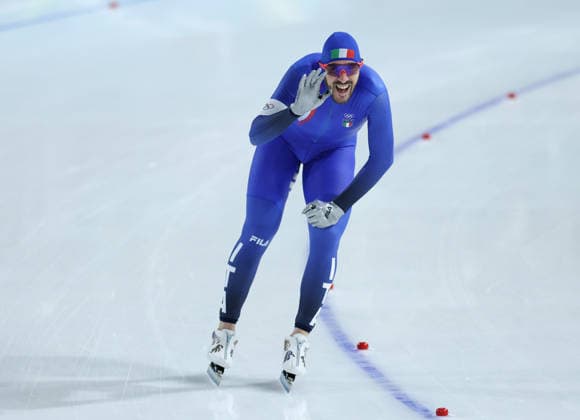 (260208) -- MILAN, Feb. 8, 2026 -- Davide Ghiotto of Italy reacts after the Speed skating, Eisschnelllauf men s 5000m match at the Milan-Cortina 2026 Olympic Winter games, Winterspiele,Spiele, Summer games in Milan, Italy, Feb. 8, 2026. ) (MICO2026)ITALY-MILAN-OLYMPIC WINTER GAMES-SPEED SKATING-MEN S 5000M LixJing 