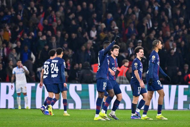 FOOTBALL : PSG vs Marseille - Ligue1 - 08 02 2026 Ousmane DEMBELE ( 10 - PSG ) celebrates with teammates during the Ligue 1 match between Paris Saint Germain and Olympique Marseille at Parc Des Princes on February 08 , 2026 in Paris, France. ( Photo by Federico Pestelini PsnewZ ) - ParisFrance  Copyright: xFedericoxPestelinix