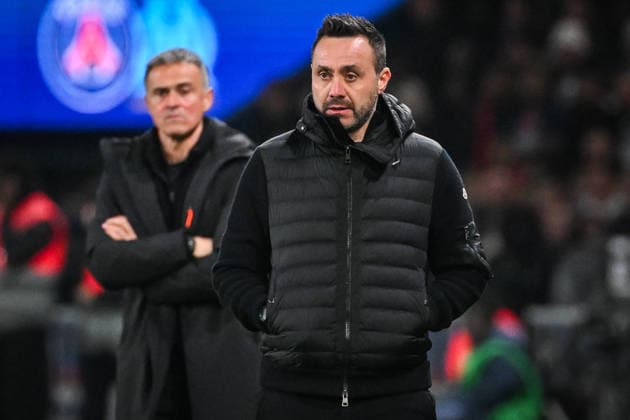 February 8, 2026, Paris, France, France: Roberto DE ZERBI of Marseille and Luis ENRIQUE of PSG during the Ligue 1 match between Paris Saint-Germain (PSG) and Olympique de Marseille (OM) at Parc des Princes Stadium on February 08, 2026 in Paris, France. Paris France - ZUMAm308 20260208_zsp_m308_009 Copyright: xMatthieuxMirvillex