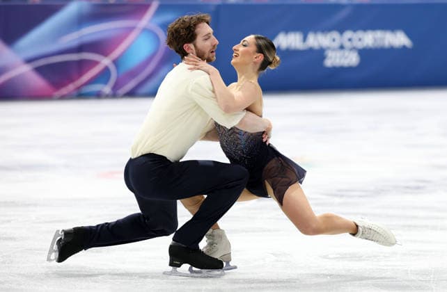 (260208) -- MILAN, Feb. 8, 2026 -- Sara Conti (R) Niccolo Macii of Italy compete during the free skating of pair skating for Figure skating, Eiskunstlauf team event at the Milan-Cortina 2026 Olympic Winter games, Winterspiele,Spiele, Summer games in Milan, Italy, Feb. 8, 2026. ) (MICO2026)ITALY-MILAN-OLYMPIC WINTER GAMES-FIGURE SKATING TEAM EVENT-PAIRING SKATING LixMing 