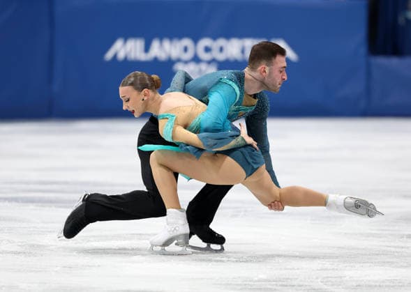 (260208) -- MILAN, Feb. 8, 2026 -- Anastasiia Metelkina (front) Luka Berulava of Georgia compete during the free skating of pair skating for Figure skating, Eiskunstlauf team event at the Milan-Cortina 2026 Olympic Winter games, Winterspiele,Spiele, Summer games in Milan, Italy, Feb. 8, 2026. ) (MICO2026)ITALY-MILAN-OLYMPIC WINTER GAMES-FIGURE SKATING TEAM EVENT-PAIRING SKATING LixMing 