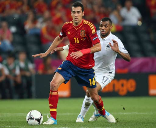 Spain V France, UEFA EURO, EM, Europameisterschaft,Fussball 2012 Quarter Final Sergio Busquets of Spain and Yann M Vila of France challenge during the UEFA Euro 2012 Quarter Final match between Spain and France at Donbass Arena on June 23, 2012 in Donetsk, Ukraine. Donetsk Donbass Arena Ukraine Ukraine Copyright: xAllstarxPicturexLibraryxLtdx