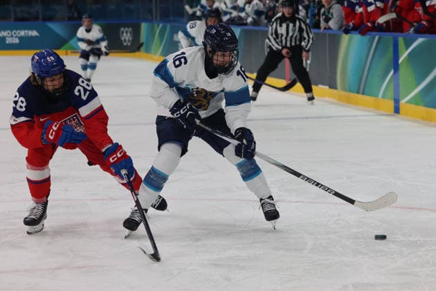 February 8, 2026, Milan, Lombardy, Italy: Petra Nieminen 16 of Team Finland playing against Team Czechia in women s Ice hockey, Eishockey Group A game during the Milano Cortina 2026 Olympic Winter games, Winterspiele,Spiele, Summer games at Milano Rho Ice Hockey Arena. Milan Italy - ZUMAm117 20260208_oly_m117_009 Copyright: xDavidxMcIntyrex