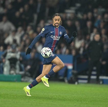 PSG vs Olympique de Marseille: French Ligue 1 PARIS, FRANCE - FEBRUARY 08: Bradley Barcola of Paris Saint - Germain in action during the French Ligue 1 (L1) football match between Paris Saint-Germain (PSG) and Olympique de Marseille at Parc des Princes stadium in Paris, France on February 08, 2026. Mustafa Yalcin Anadolu Paris France. Editorial use only. Please get in touch for any other usage.  Copyright: x2026xAnadoluxMustafaxYalcinx
