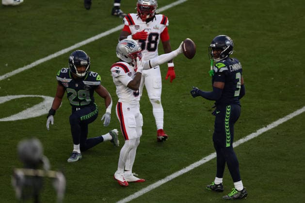 SANTA CLARA, CA - FEBRUARY 08: WR Kayshon Boutte (9) of the New England Patriots celebrates after getting a first down reception during the Seattle Seahawks versus the New England Patriots Super Bowl LX game on February 8, 2026, at Levi s Stadium in Santa Clara, CA. (Photo by Matthew Huang Icon Sportswire) NFL, American Football Herren, USA FEB 08 Super Bowl LX Seahawks vs Patriots EDITORIAL USE ONLY Icon26010112201