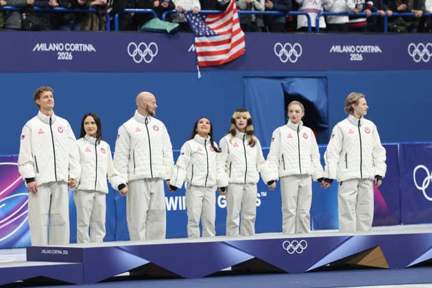 February 8, 2026, Milan, Lombardy, Italy: TEAM USA skaters celebrate winning the gold medal during the Victory Ceremony of the Figure skating, Eiskunstlauf Team Event at the Milano Cortina 2026 Winter Olympic Games, Olympische Spiele, Olympia, OS Milan Italy - ZUMAc179 20260208_oly_c179_148 Copyright: xMickaelxChavetx