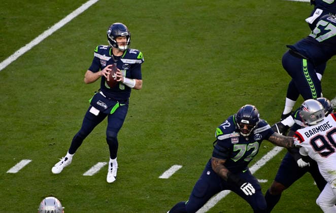 NFL, American Football Herren, USA 2026: Super Bowl LX FEB 08 Seattle Seahawks quarterback Sam Darnold (14) during the 1st half NFL Super Bowl 60 LX football game between the New England Patriots and the Seattle Seahawks in Santa Clara, CA on Feb 8, 2026 Charles Baus CSM.(Credit Image: Charles Baus Cal Media) Santa Clara Ca United States of America EDITORIAL USE ONLY Copyright: xx ZUMA-20260208_faf_c04_101.jpg CharlesxBausx csmphotothree472705