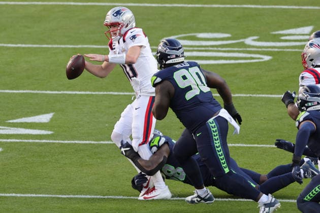 SANTA CLARA, CA - FEBRUARY 08: Seattle Seahawks linebacker Derick Hall (58) sacks New England Patriots quarterback Drake Maye (10) during the Seattle Seahawks versus the New England Patriots Super Bowl LX game on February 8, 2026, at Levi s Stadium in Santa Clara, CA. (Photo by Jevone Moore Icon Sportswire) NFL, American Football Herren, USA FEB 08 Super Bowl LX Seahawks vs Patriots EDITORIAL USE ONLY Icon2602083114