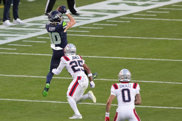 SANTA CLARA, CA - FEBRUARY 08: Seattle Seahawks wide receiver Cooper Kupp (10) jumps for a catch during the Seattle Seahawks versus the New England Patriots Super Bowl LX game on February 8, 2026, at Levi s Stadium in Santa Clara, CA. (Photo by Jevone Moore Icon Sportswire) NFL, American Football Herren, USA FEB 08 Super Bowl LX Seahawks vs Patriots EDITORIAL USE ONLY Icon2602083142