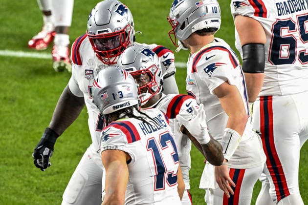 New England Patriots wide receiver Mack Hollins (13) celebrates after catching a touchdown pass in the fourth quarter of Super Bowl LX at Levi s Stadium in Santa Clara, California on Sunday, February 8, 2026.  SBP20260208477 DAVIDxTULIS