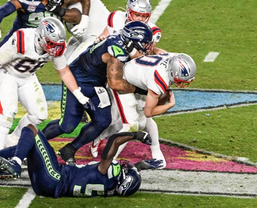 New England Patriots quarterback Drake Maye (10) is sacked for the sixth time of the gme in the fourth quarter of Super Bowl LX at at Levi s Stadium in Santa Clara, California on Sunday, February 8, 2026.  SBP20260208869 JONxSOOHOO