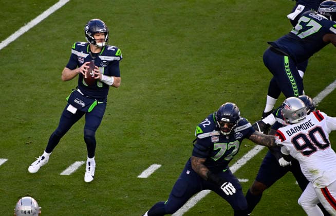 NFL, American Football Herren, USA 2026: Super Bowl LX FEB 08 Seattle Seahawks quarterback Sam Darnold (14) during the 1st half NFL Super Bowl 60 LX football game between the New England Patriots and the Seattle Seahawks in Santa Clara, CA on Feb 8, 2026 Charles Baus CSM.(Credit Image: Charles Baus Cal Media) Santa Clara Ca United States of America EDITORIAL USE ONLY Copyright: xx ZUMA-20260208_faf_c04_113.jpg CharlesxBausx csmphotothree472733